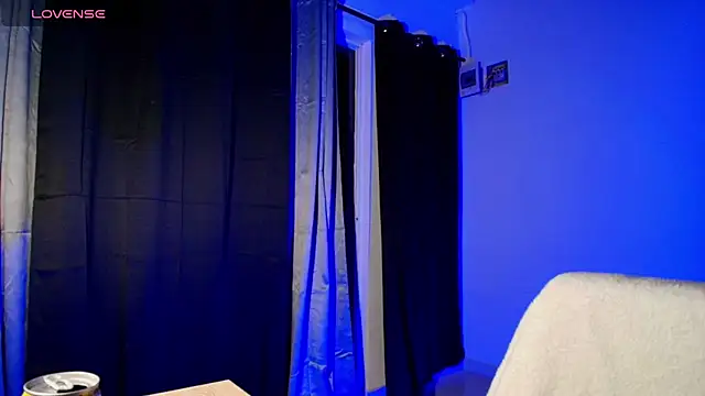 Snapshot of tatiana_10 chatting on 03-11-25, 04:30 tatiana 10 online show from 03-11-25, 04:30