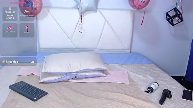 Madissonn- online show from 02-28-25, 05:48