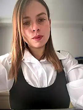 gynna kimera online show from 11-10-25, 04:23