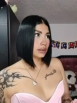 Snapshot of Kylie_brazt chatting on 06-26-26, 02:17 Kylie brazt online show from 06-26-26, 02:17