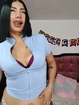 Snapshot of Kylie_brazt chatting on 06-30-26, 04:23 Kylie brazt online show from 06-30-26, 04:23