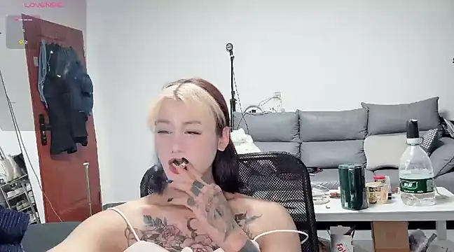 888888zzzz online show from 03-09-25, 09:57