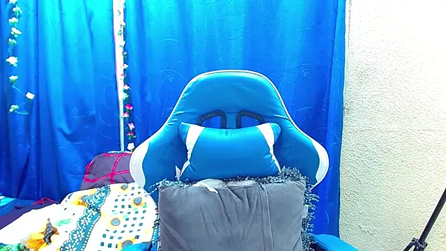 Gia leinn online show from 04-13-26, 09:30