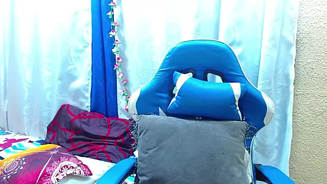 Gia leinn online show from 02-18-26, 02:24