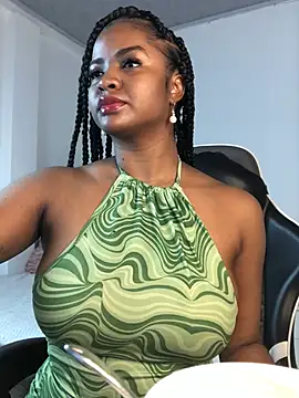 Snapshot of ValerieBlakee chatting on 07-18-26, 12:14 ValerieBlakee online show from 07-18-26, 12:14