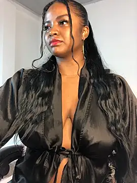 Snapshot of ValerieBlakee chatting on 07-05-26, 11:55 ValerieBlakee online show from 07-05-26, 11:55