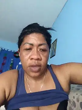 Tocameamor online show from 12-16-25, 04:11