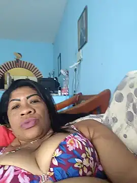 Snapshot of Tocameamor chatting on 10-07-25, 02:40 Tocameamor online show from 10-07-25, 02:40