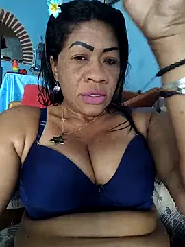 Tocameamor online show from 10-31-25, 06:48