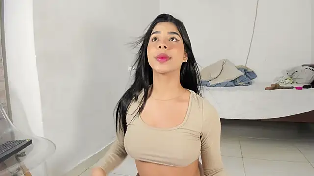 flor herrera01 online show from 03-20-25, 06:08