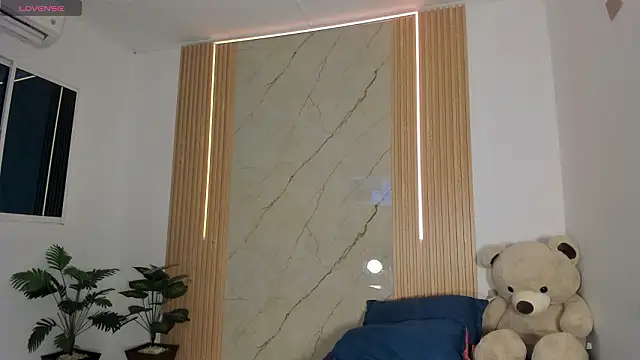 flor herrera01 online show from 04-02-26, 06:31