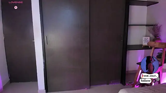 sweetviolet   online show from 02-12-26, 12:27