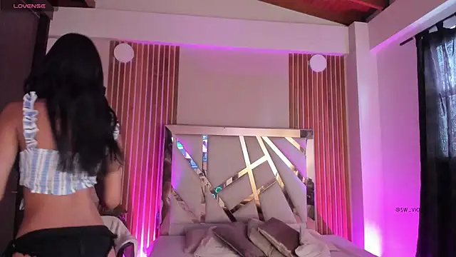 sweetviolet   online show from 04-05-26, 12:23