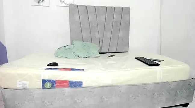 Snapshot of Luna__ho chatting on 03-09-25, 09:57 Luna ho online show from 03-09-25, 09:57