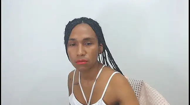 Snapshot of red_veltet chatting on 03-12-25, 11:43 red veltet online show from 03-12-25, 11:43