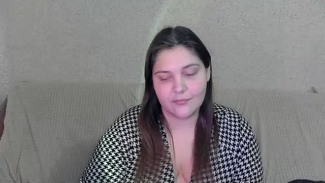 Snapshot of rachelwild chatting on 03-06-25, 03:56 rachelwild online show from 03-06-25, 03:56