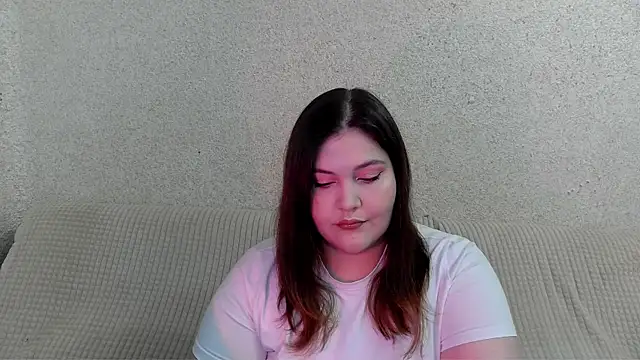 Snapshot of rachelwild chatting on 09-19-25, 08:51 rachelwild online show from 09-19-25, 08:51