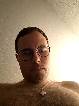 Simonudist online show from 02-04-26, 10:27