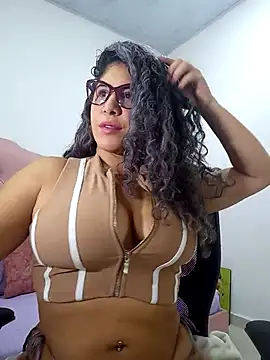 Snapshot of Lilith_30 chatting on 09-09-25, 04:11 Lilith 30 online show from 09-09-25, 04:11