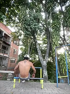 Snapshot of MaxxxSteil chatting on 03-09-25, 09:25 MaxxxSteil online show from 03-09-25, 09:25