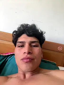 MaxxxSteil online show from 12-15-25, 02:45