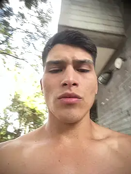 Snapshot of MaxxxSteil chatting on 03-21-25, 06:18 MaxxxSteil online show from 03-21-25, 06:18