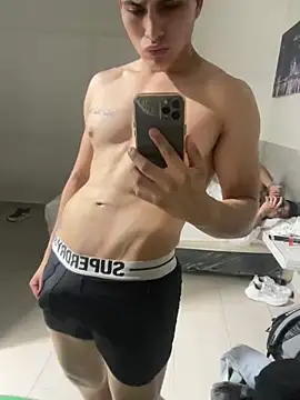 Snapshot of MaxxxSteil chatting on 03-18-25, 09:34 MaxxxSteil online show from 03-18-25, 09:34