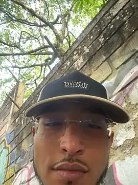 Snapshot of MaxxxSteil chatting on 03-22-25, 10:15 MaxxxSteil online show from 03-22-25, 10:15