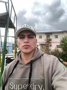 Snapshot of MaxxxSteil chatting on 02-19-26, 08:39 MaxxxSteil online show from 02-19-26, 08:39