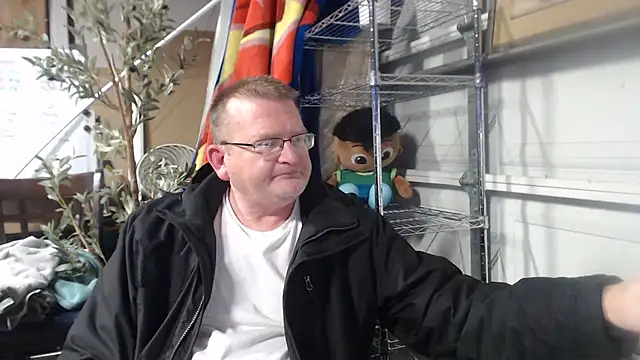 Randomoldguy615 online show from 03-07-25, 01:31