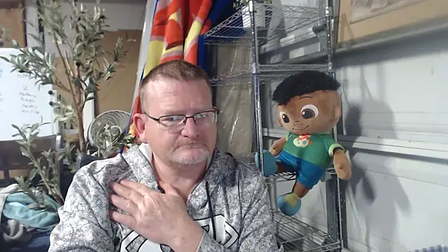 Randomoldguy615 online show from 03-20-25, 12:40