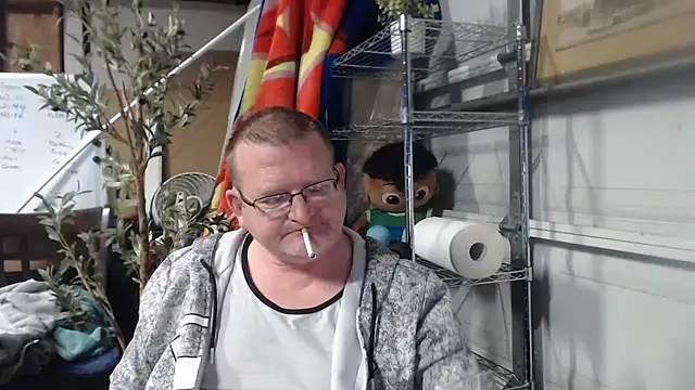 Randomoldguy615 online show from 03-09-25, 01:25