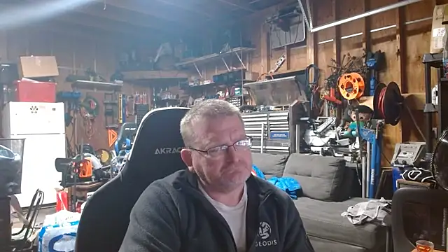 Randomoldguy615 online show from 02-28-26, 06:46