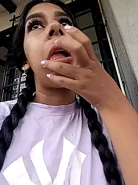 AnnieGibbyns online show from 05-13-26, 12:34