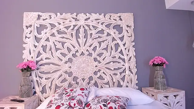 AnnieGibbyns online show from 04-09-26, 04:24