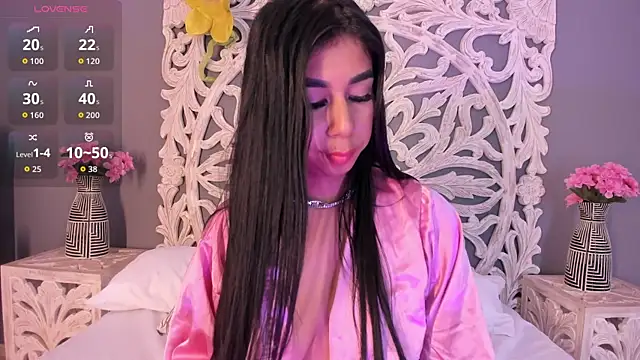 Snapshot of AnnieGibbyns chatting on 02-05-26, 08:37 AnnieGibbyns online show from 02-05-26, 08:37