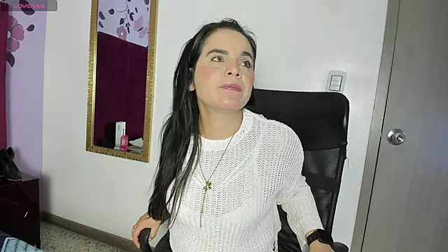 laura hotties online show from 02-05-26, 01:29