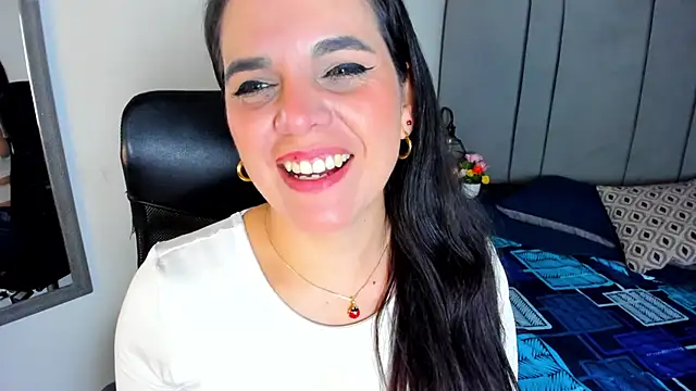 laura hotties online show from 02-10-26, 01:10