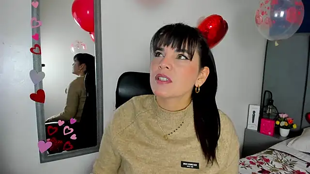 laura hotties online show from 02-17-26, 12:46