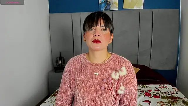 laura hotties online show from 10-08-25, 01:23