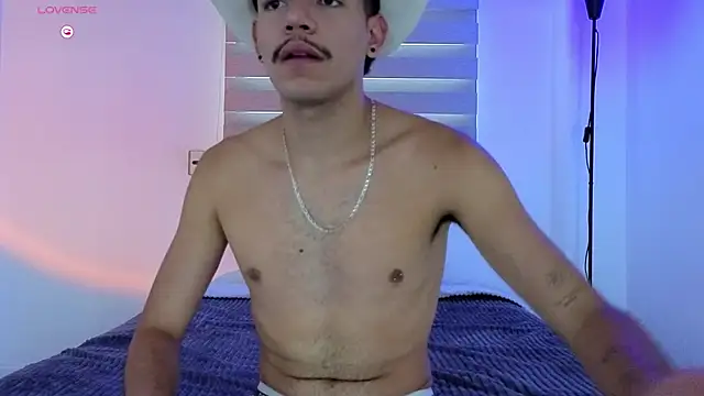 Snapshot of angel_and_deen chatting on 12-15-25, 03:07 angel and deen online show from 12-15-25, 03:07