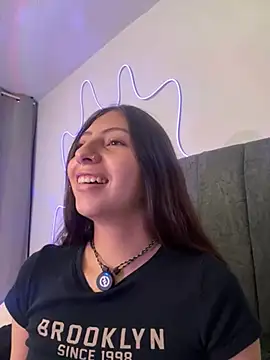 Snapshot of Dirty-Bunnyyy chatting on 07-10-26, 04:34 Dirty-Bunnyyy online show from 07-10-26, 04:34