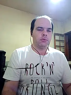 Jovissoares7ye online show from 04-13-26, 01:42