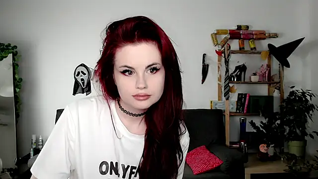 Della Ideal online show from 10-21-25, 08:47