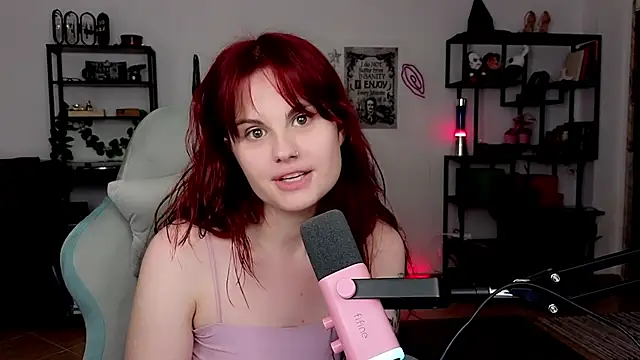 Snapshot of Della_Ideal chatting on 04-20-26, 05:36 Della Ideal online show from 04-20-26, 05:36