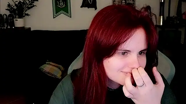 Della Ideal online show from 02-18-26, 07:32