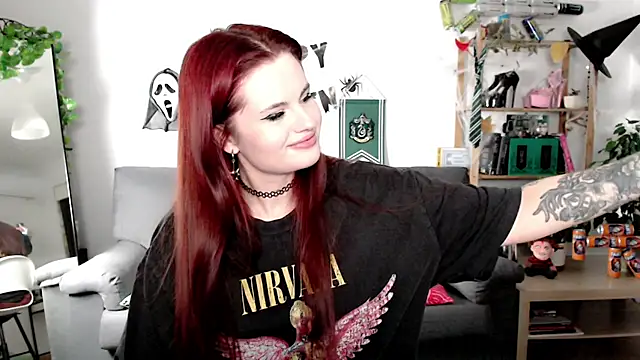 Della Ideal online show from 10-28-25, 09:41