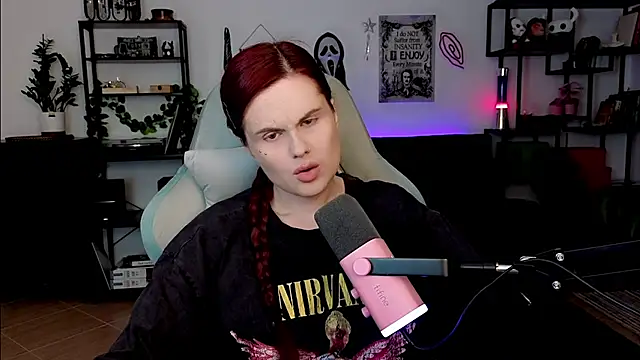 Della Ideal online show from 03-29-26, 05:14