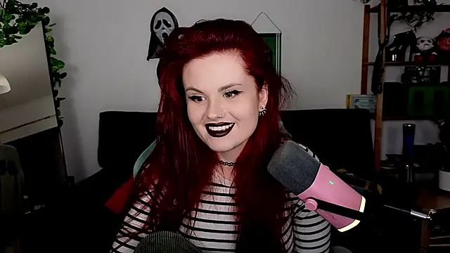 Della Ideal online show from 11-13-25, 06:23