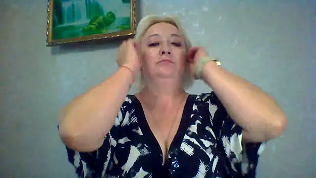 Snapshot of ArielXLoveresss chatting on 08-03-26, 08:00 ArielXLoveresss online show from 08-03-26, 08:00